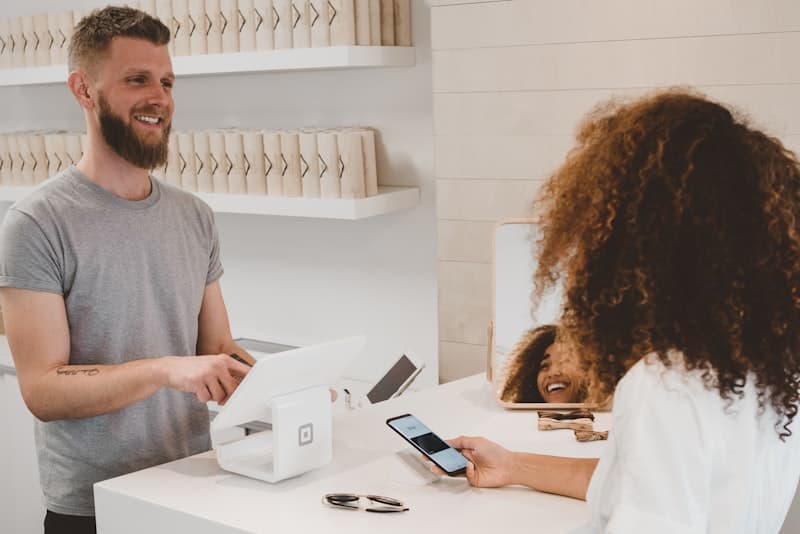 The Complete Guide to Building a High-Converting E-commerce Website